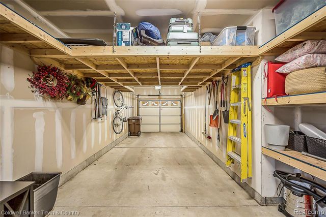 3377 Kneeland Circle, Howell, MI 48843