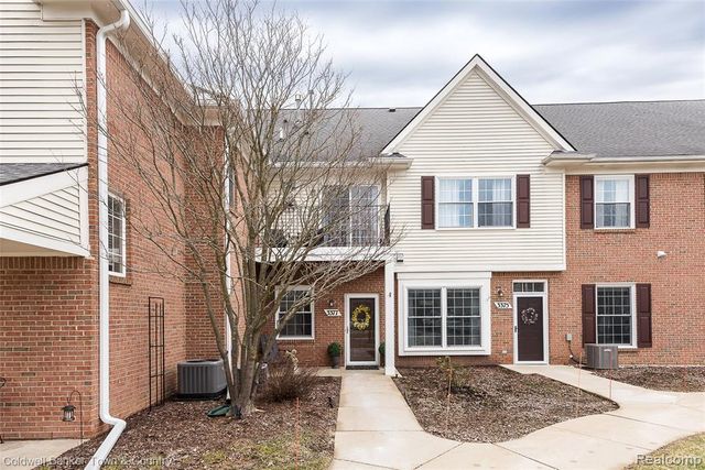 3377 Kneeland Circle, Howell, MI 48843