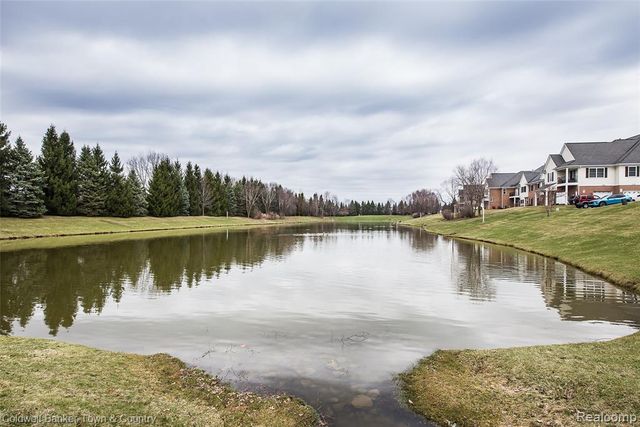 3377 Kneeland Circle, Howell, MI 48843