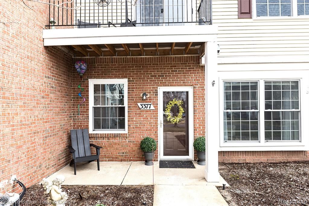 3377 Kneeland Circle, Howell, MI 48843