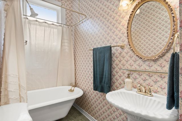 441 S Dallas Avenue, Lancaster, TX 75146