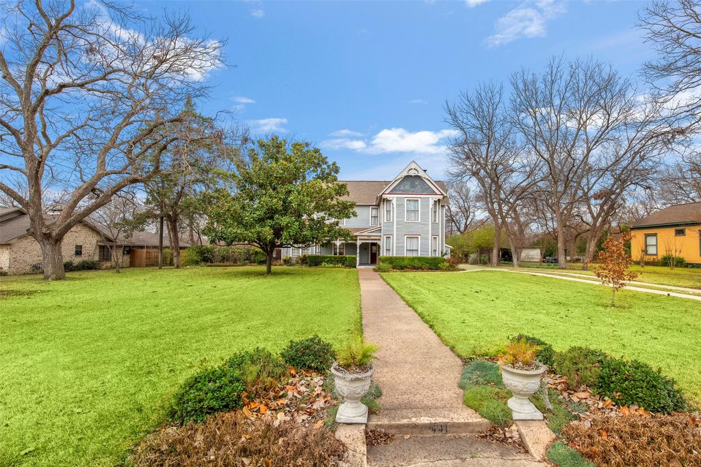 441 S Dallas Avenue, Lancaster, TX 75146