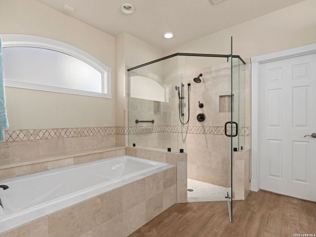 6 Walford Ct, San Antonio, TX 78257