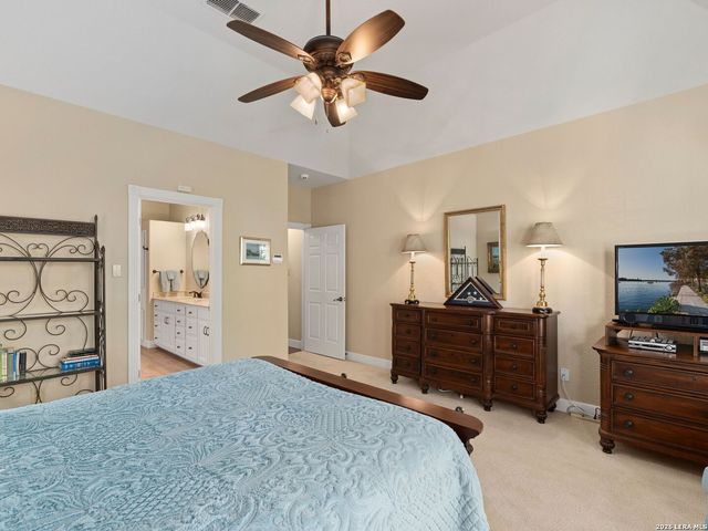 6 Walford Ct, San Antonio, TX 78257