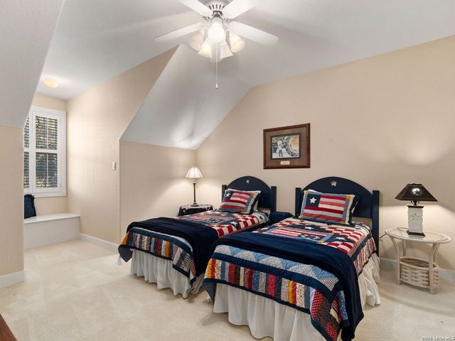 6 Walford Ct, San Antonio, TX 78257