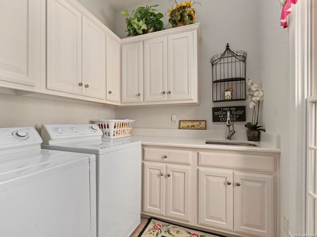 6 Walford Ct, San Antonio, TX 78257