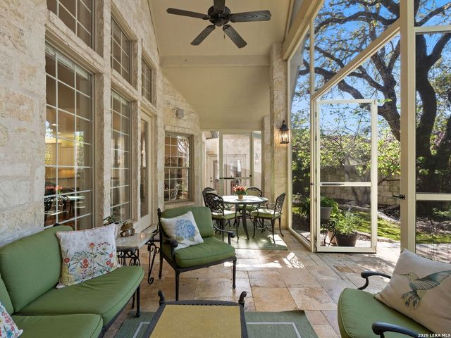 6 Walford Ct, San Antonio, TX 78257