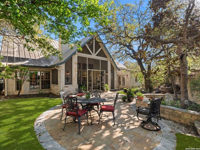 6 Walford Ct, San Antonio, TX 78257