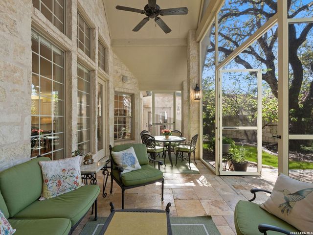 6 Walford Ct, San Antonio, TX 78257