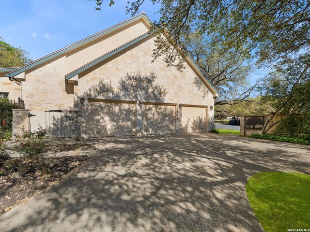 6 Walford Ct, San Antonio, TX 78257