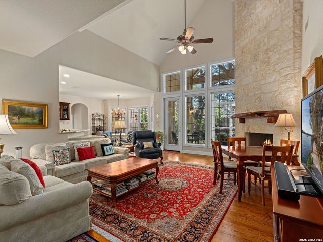 6 Walford Ct, San Antonio, TX 78257