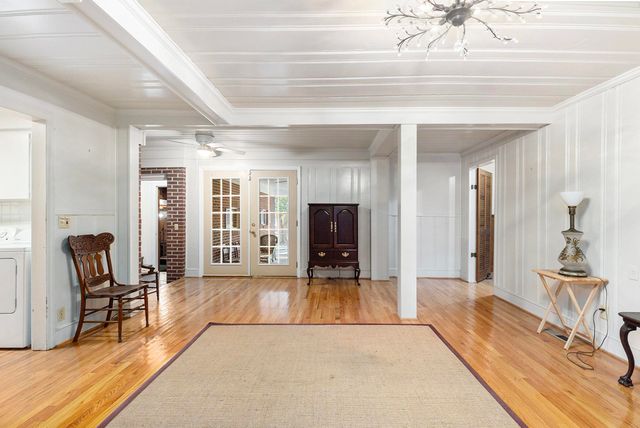211 Pireway Rd., Tabor City, NC 28463