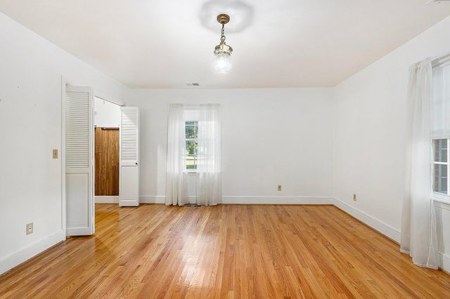 211 Pireway Rd., Tabor City, NC 28463