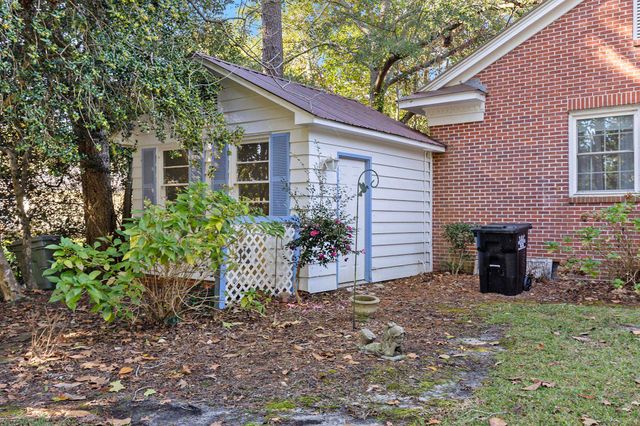 211 Pireway Rd., Tabor City, NC 28463