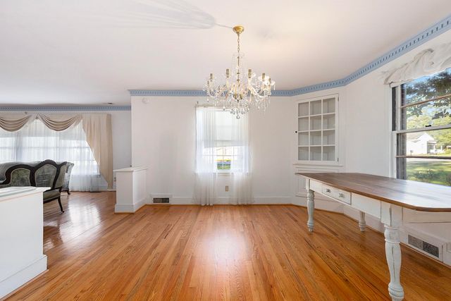 211 Pireway Rd., Tabor City, NC 28463