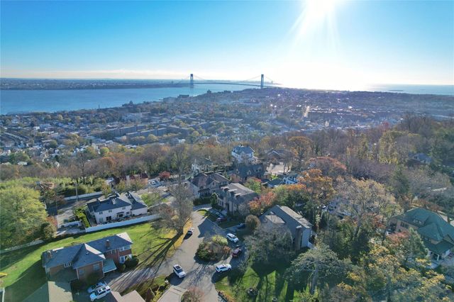 26 Ada Place, Staten Island, NY 10301