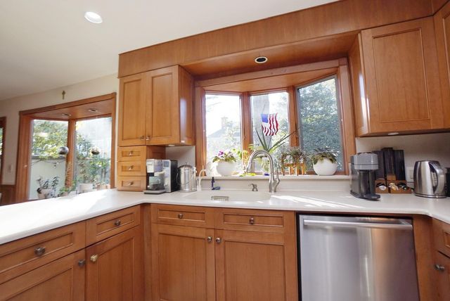 26 Ada Place, Staten Island, NY 10301
