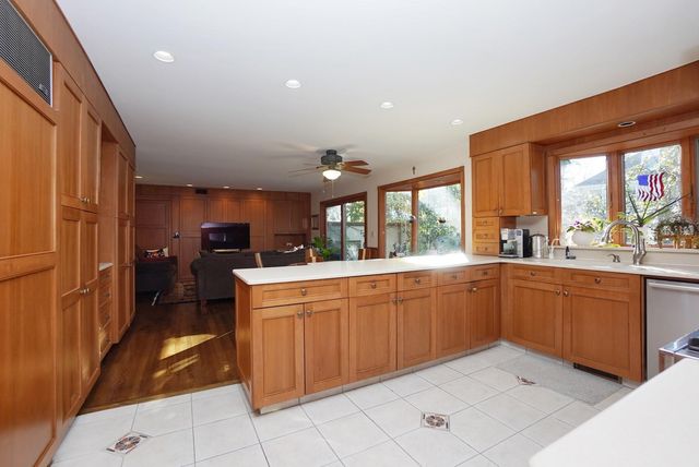 26 Ada Place, Staten Island, NY 10301