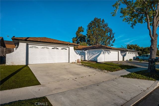 2171 Pomona, Costa Mesa, CA 92627