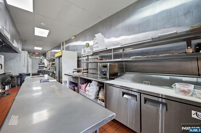 7-09 Fair Lawn Avenue, Fair Lawn, NJ 07410