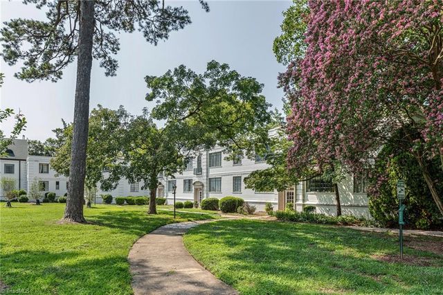 1700 N Elm Street O-1, Greensboro, NC 27408