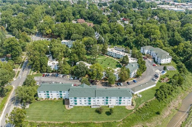 1700 N Elm Street O-1, Greensboro, NC 27408