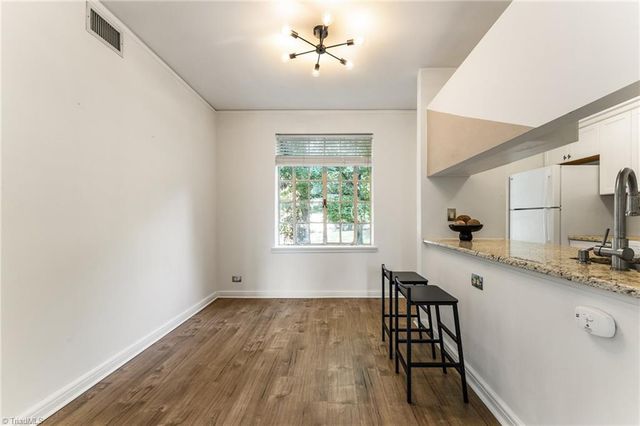 1700 N Elm Street O-1, Greensboro, NC 27408