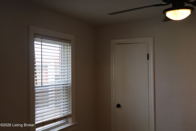 4329 S 3rd St, Louisville, KY 40214