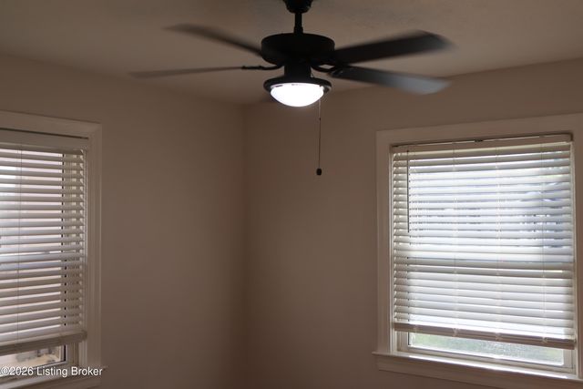 4329 S 3rd St, Louisville, KY 40214