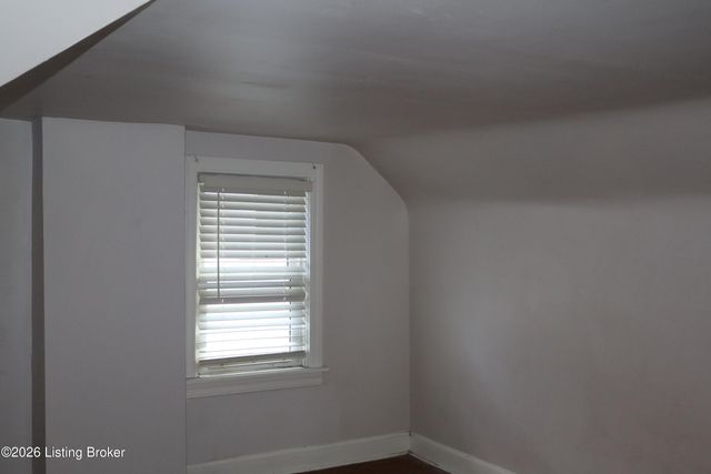 4329 S 3rd St, Louisville, KY 40214