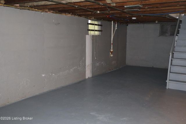 4329 S 3rd St, Louisville, KY 40214
