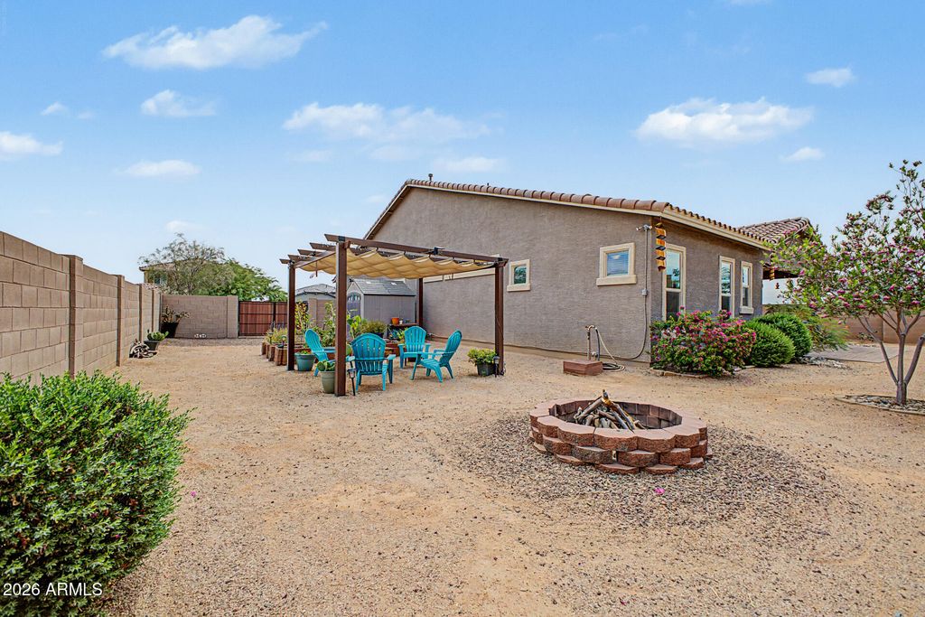 Image 34 of property listing at 21294 W YALE Street, Buckeye, AZ 85396