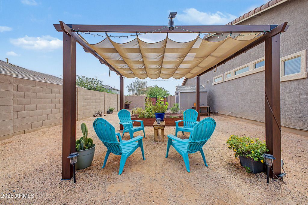 Image 36 of property listing at 21294 W YALE Street, Buckeye, AZ 85396
