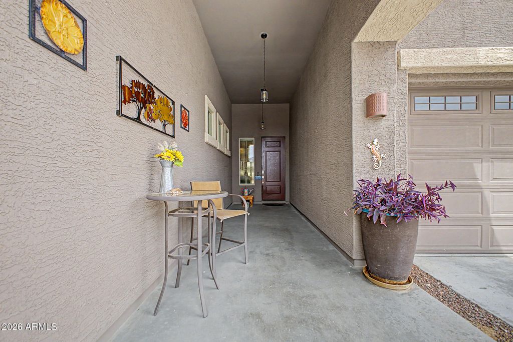 Image 4 of property listing at 21294 W YALE Street, Buckeye, AZ 85396