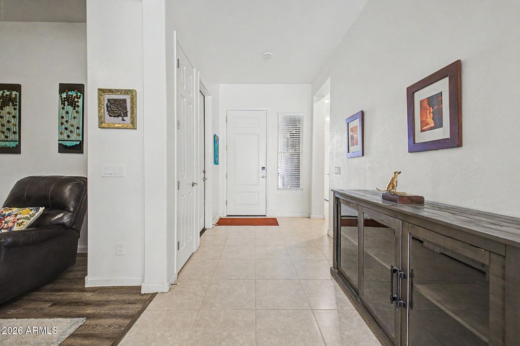 Image 5 of property listing at 21294 W YALE Street, Buckeye, AZ 85396