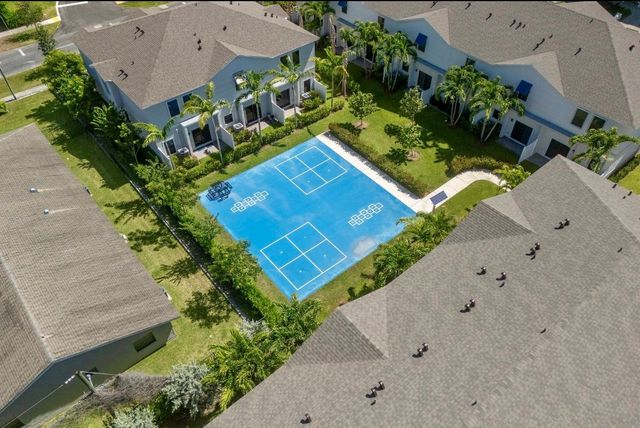 369 NW 8th Ct, Pompano Beach, FL 33060