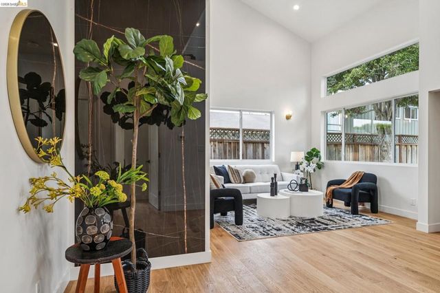 1009 1009 Everett, El Cerrito, CA 94530