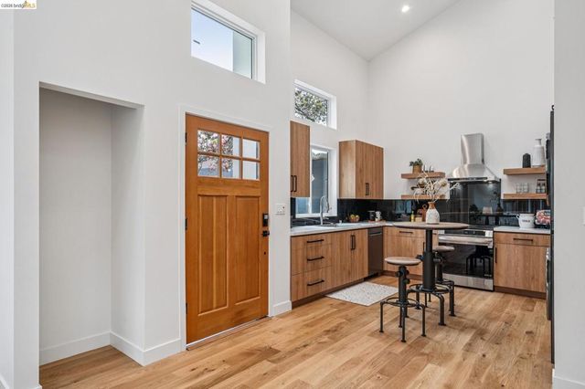 1009 1009 Everett, El Cerrito, CA 94530