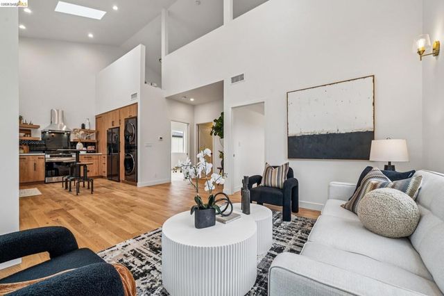 1009 1009 Everett, El Cerrito, CA 94530