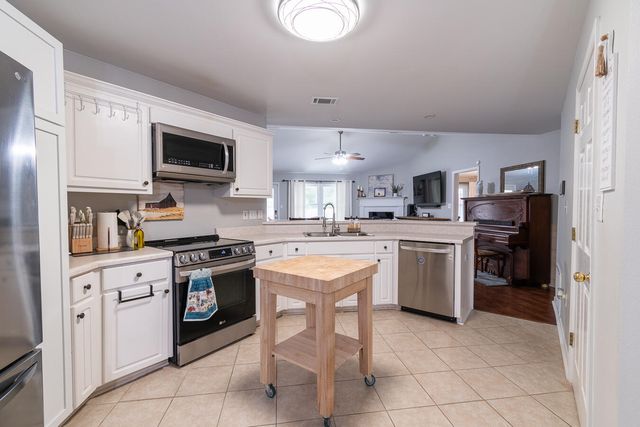 2602 Hidden Estates Circle, Gulf Breeze, FL 32566