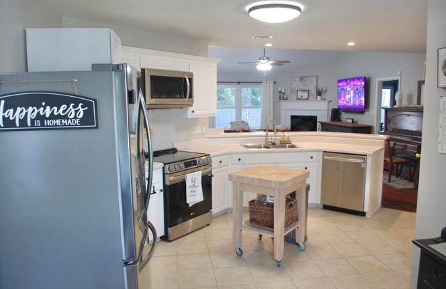 2602 Hidden Estates Circle, Gulf Breeze, FL 32566