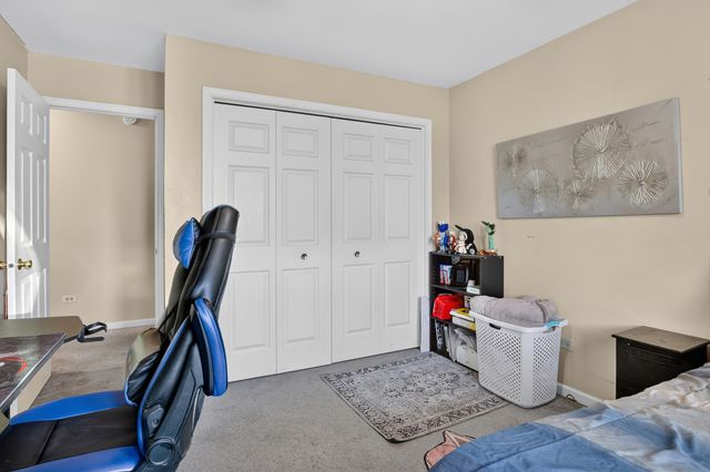 1692 185th Street, Lansing, IL 60438