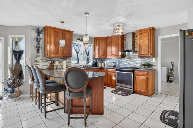 1692 185th Street, Lansing, IL 60438