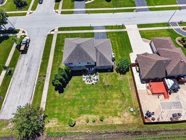 1692 185th Street, Lansing, IL 60438