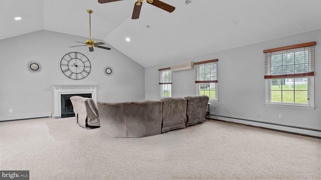 6 CORTLANDT AVE, Titusville, NJ 08560