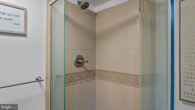 6 CORTLANDT AVE, Titusville, NJ 08560