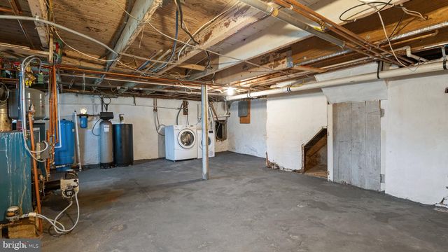 6 CORTLANDT AVE, Titusville, NJ 08560