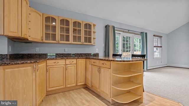 6 CORTLANDT AVE, Titusville, NJ 08560