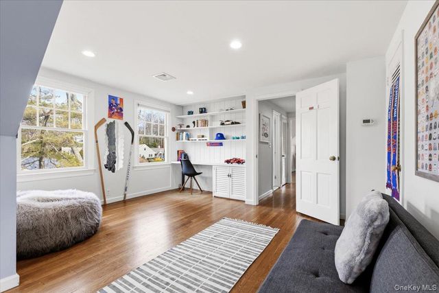 8 Douglas Circle, Rye, NY 10580