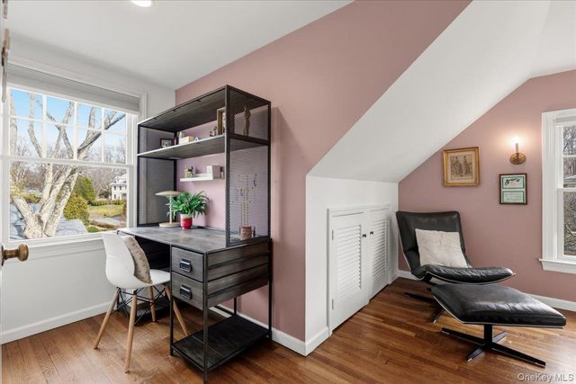 8 Douglas Circle, Rye, NY 10580